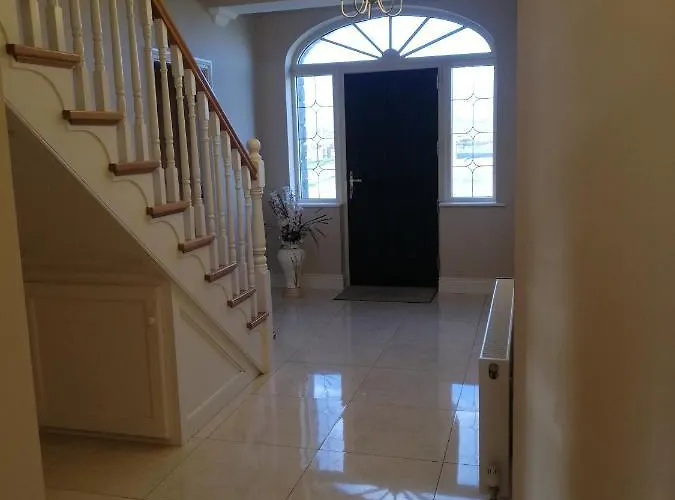 Glenmore House 3*